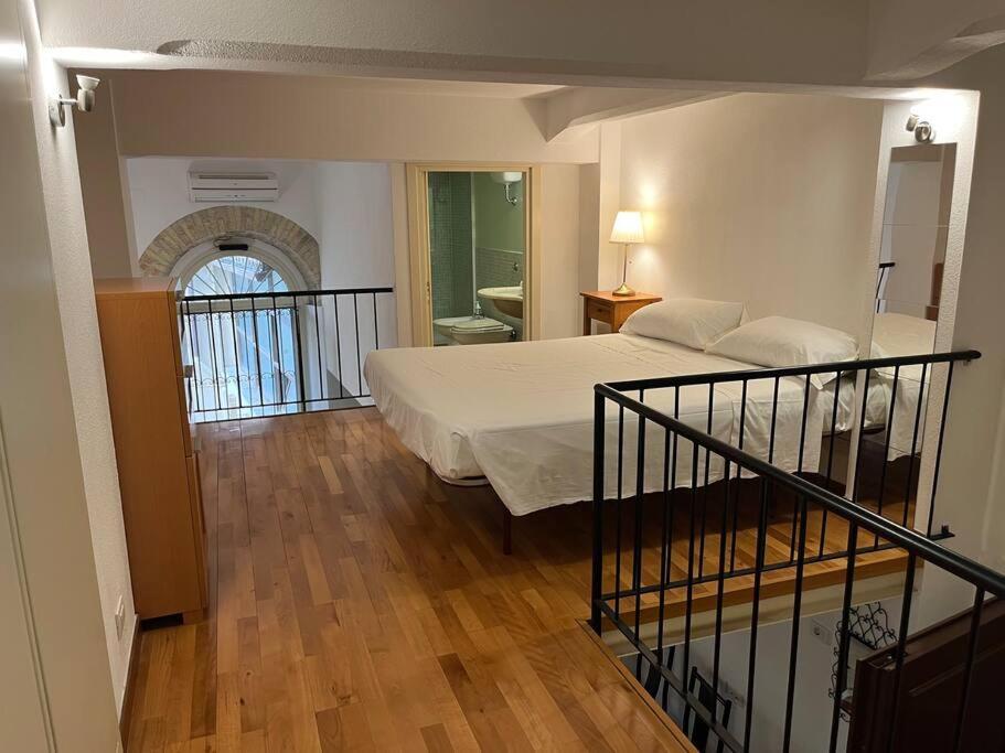 칼리아리 Casa Vacanza Al Bastione Di Saint Remy 아파트 외부 사진